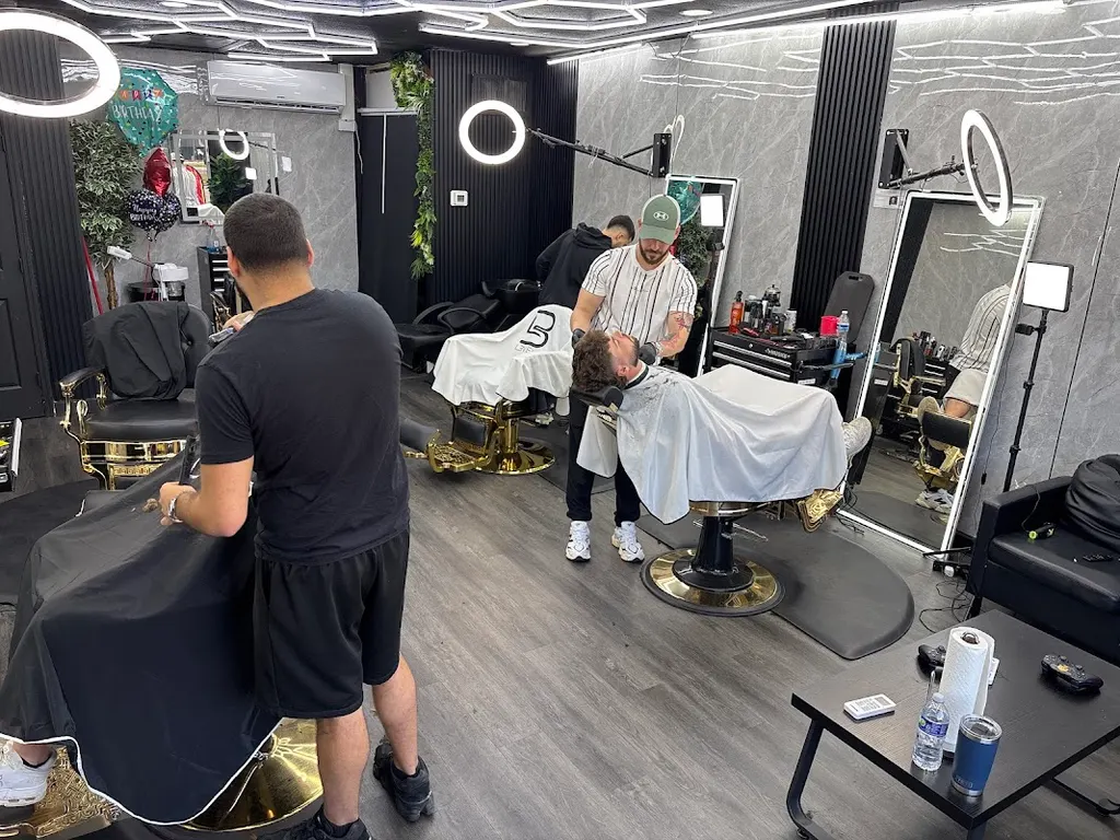 SH Barbershop — Barber shop in Clearwater
